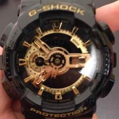 値下げ！ G-SHOCK 黒金 傷無しのサムネイル