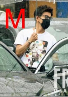 supreme naomi tee Mサイズ　20ssのサムネイル