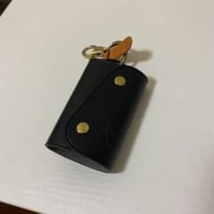 【新品未使用】イルビゾンテ  スマートキーケースのサムネイル