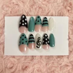 現品 ネイルチップ ハンドメイド ドット ブラック ミント 音符 Y2Kのサムネイル