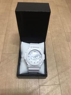 G-SHOCK 白のサムネイル