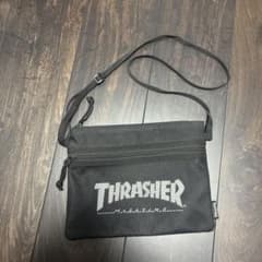 THRASHER サコッシュ ブラックのサムネイル