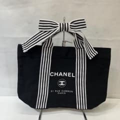 CHANEL ノベルティブラック トートバッグ リボン付き新品未使用品❣️ 未使用☆シャネル CHANEL ノベルティ リボントートバッグ 黒