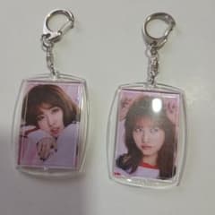 TWICE MOMO アクリルキーホルダー 2個セットのサムネイル