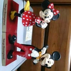 ミッキーとミニーのディズニーランド限定フィギュアのサムネイル