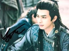 セール中…ソンイェウン直筆サイン入り2Lサイズ写真… - メルカリ