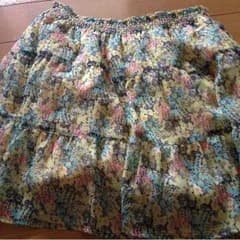 スカートのサムネイル