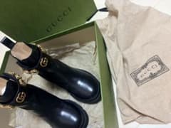 GUCCI サイドゴアブーツ　ビジューベルト付き　ビジューブーツのサムネイル