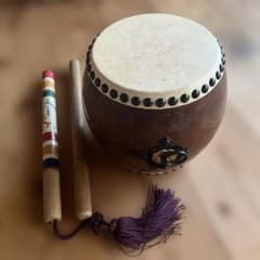 太鼓　小太鼓　和太鼓　だんじり　ミニだんじり　鳴り物 太鼓 小太鼓 和太鼓 だんじり ミニだんじり 鳴り物 バチ付き - メルカリ