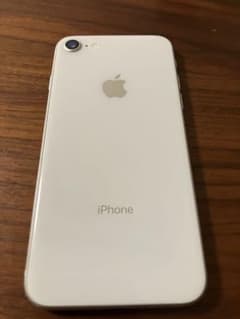 iPhone8 64GB SIMフリー バッテリー100%のサムネイル
