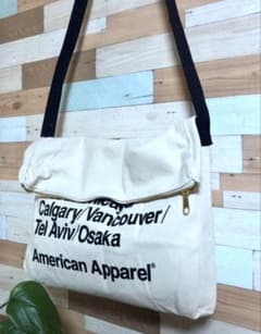 アメリカンStyle✨キャンパス生地ショルダーバッグ❗️容量たっぷり✨のサムネイル