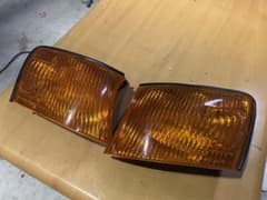 Jzx100チェイサー 純正コーナーレンズのサムネイル