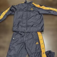 adidasジャージ上下セットのサムネイル