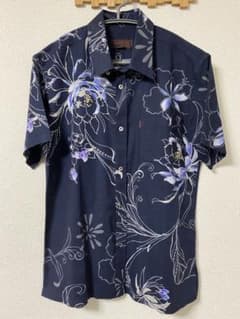 【美品】MAJUN かりゆしウェア アロハシャツ 花柄 ネイビー M 高級のサムネイル