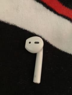 Apple純正 第1世代 AirPods イヤホン本体(右)のみのサムネイル