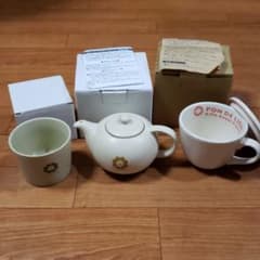 ★ともさ様専用★新品 未使用 ミスド ポンデライオン 急須 カップ  マグカップのサムネイル