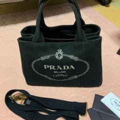 PRADA プラダ カナパート黒のサムネイル