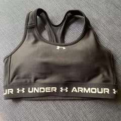 最終値下げ！UNDER ARMOUR スポーツブラ Mサイズ ブラックのサムネイル