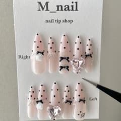 ネイルチップ 現品 ガーリー ちゅるん ドット - メルカリ
