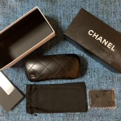 Asanoさま CHANEL 眼鏡入れ　箱等のサムネイル