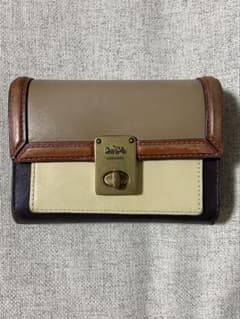 COACH 三つ折り財布 マルチカラーのサムネイル