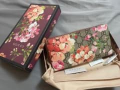 GUCCI ブルームス　ラウンドファスナー　ピンクのサムネイル