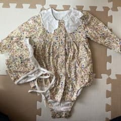 モイモルン　花柄ロンパース・カバーオール（帽子付き）のサムネイル