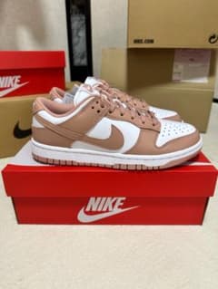 NIKE WMNS Dunk Low ローズウィスパーのサムネイル