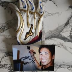 前田健太バッティンググローブのサムネイル