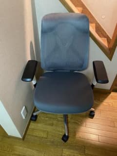 美品】オフィスコムYS-1 チェア肘付き背中可動メッシュ（新品26460円 