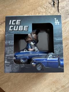 ドジャース アイスキューブ フィギュア クラシックカーセット 未開封】Dodgers アイスキューブ ボブルヘッド 記念グッズ - メルカリ