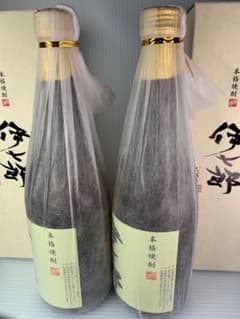 【新品・未開封】獺祭 焼酎 39度 伊七郎 720ml贈答用ギフト箱2本セット 新品・未開封】獺祭 焼酎 39度 伊七郎 720ml贈答用ギフト箱2本セット