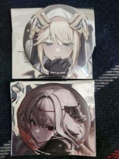 勝利の女神 NIKKE 缶バッジ 2種セットのサムネイル