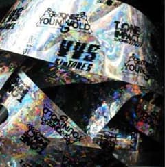 SixTONES MILESixTONES 味の素スタジアム落下物 銀テ 1本のサムネイル