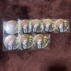 うらたぬき 缶バッジ 8個セットのサムネイル