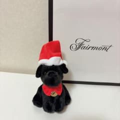 新品未使用】黒い犬 ぬいぐるみキーホルダー フェアモント東京