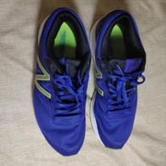 ニューバランススニーカー7のサムネイル