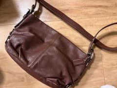 【値下げしました】COACH コーチ/パンチングシグネチャーショルダーのサムネイル