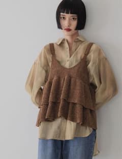【新品•タグ付き】LOWRYS FARM モールペプラムベスト ブラウンのサムネイル