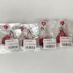 【現品限り】IS:SUE アクスタ4点セットのサムネイル