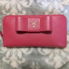 PRADA 長財布 サフィアーノ リボン ラウンドファスナー レッド系