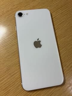Apple iPhone SE 第3世代 スターライト 白64GB - メルカリ