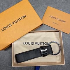 LOUISVUITTON ルイヴィトン キーホルダー ドラゴンヌのサムネイル