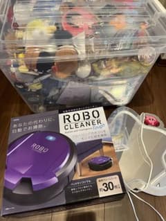 Assorted set of approximately 300 pieces