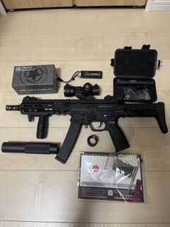 KSC QRF mod.1 外装カスタムのサムネイル