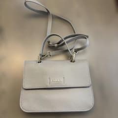 FURLA ショルダーバッグ グレーのサムネイル