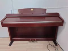 YAMAHA Clavinova CLP-230Mのサムネイル