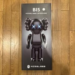【新品】B15 巨大ワイヤレススピーカー　KAWS ベアブリックフィギュアのサムネイル