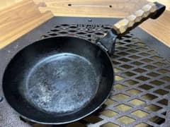 neru design works  鉄器  tekkiのサムネイル