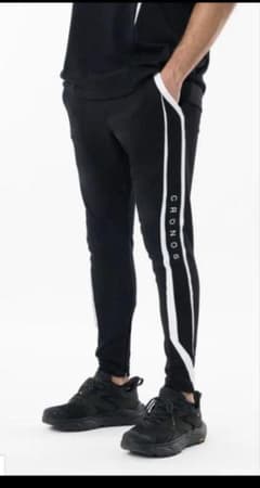 CRONOS ブラック ジョガーパンツ - メルカリ